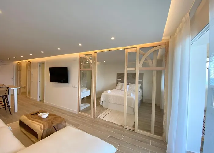 Апартаменти Antillas I Front Sea View Pool Фуенхірола